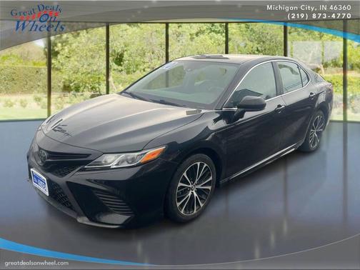 BLACK 2020 Toyota Camry SE