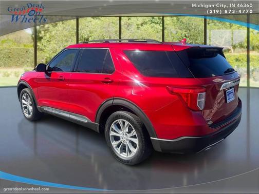 Rapid Red Metallic Tinted Clearcoat 2020 Ford Explorer XLT
