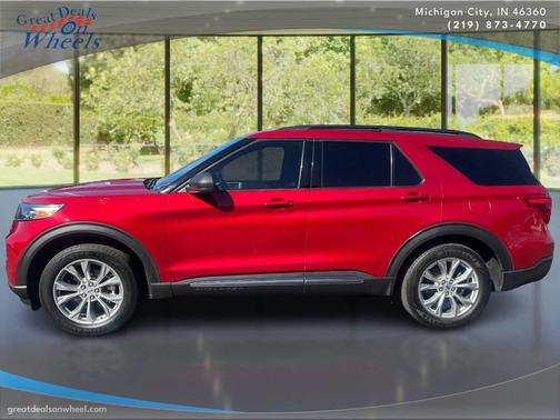 Rapid Red Metallic Tinted Clearcoat 2020 Ford Explorer XLT