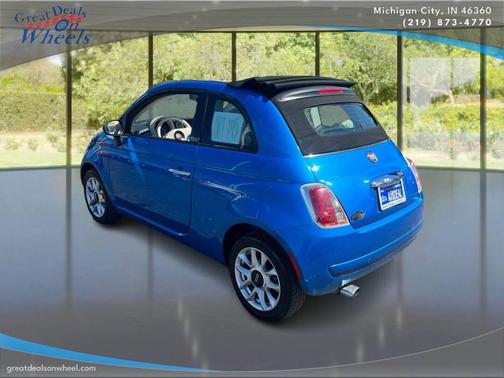 Laser Blu (Bright Metallic Blue) 2017 FIAT 500 Pop
