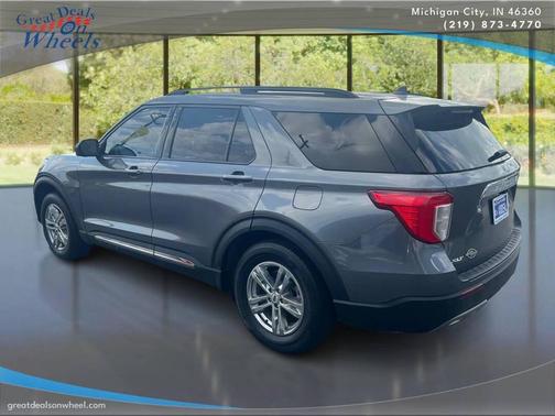 Carbonized Gray Metallic 2021 Ford Explorer XLT