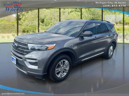 Carbonized Gray Metallic 2021 Ford Explorer XLT