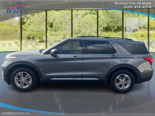 Carbonized Gray Metallic 2021 Ford Explorer XLT