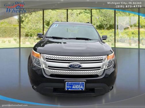 White Platinum Metallic Tri-Coat 2015 Ford Explorer XLT