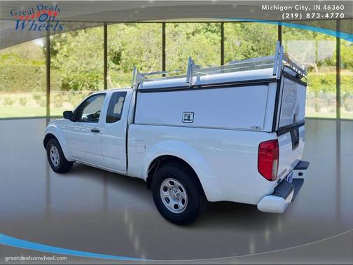 Glacier White 2021 Nissan Frontier S