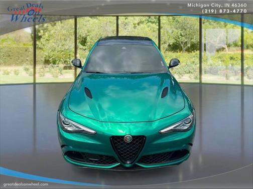 2022 Alfa Romeo Giulia Quadrifoglio