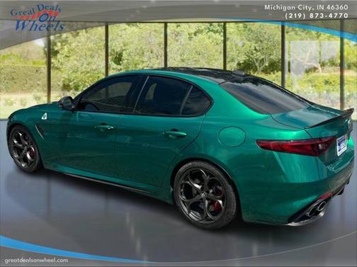 2022 Alfa Romeo Giulia Quadrifoglio