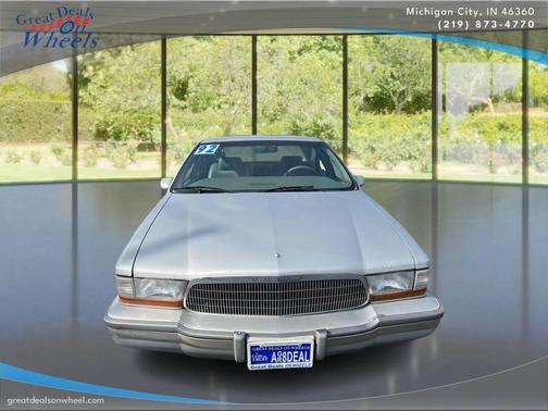 SILVER 1992 Buick Roadmaster Base 4dr Sedan