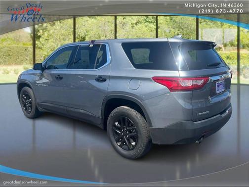 Satin Steel Metallic 2020 Chevrolet Traverse LS
