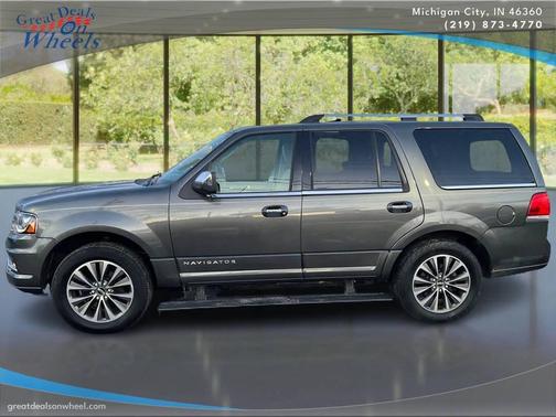 2015 Lincoln Navigator Base