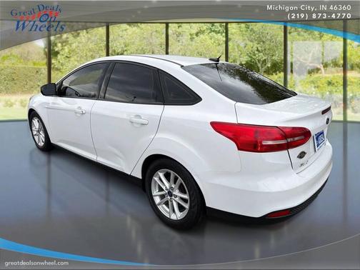 Oxford White 2016 Ford Focus SE