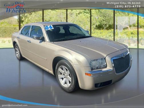 TAN 2006 Chrysler 300 Touring