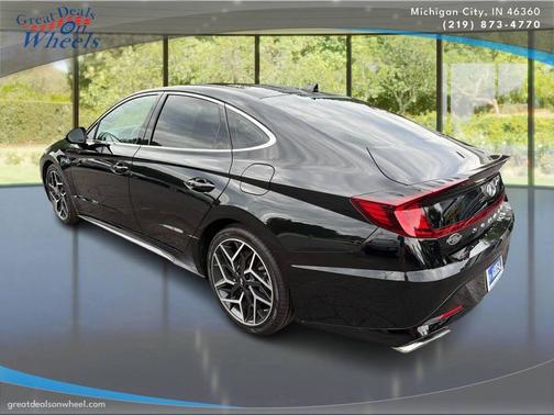 Phantom Black 2021 Hyundai SONATA SE