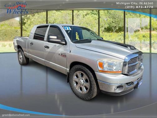 Bright Silver Metallic Clearcoat 2007 Dodge Ram 2500 SLT Mega Cab