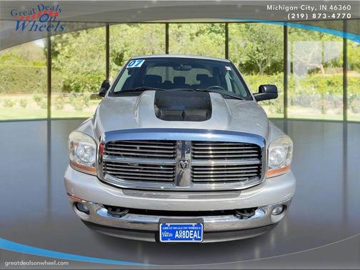 Bright Silver Metallic Clearcoat 2007 Dodge Ram 2500 SLT Mega Cab