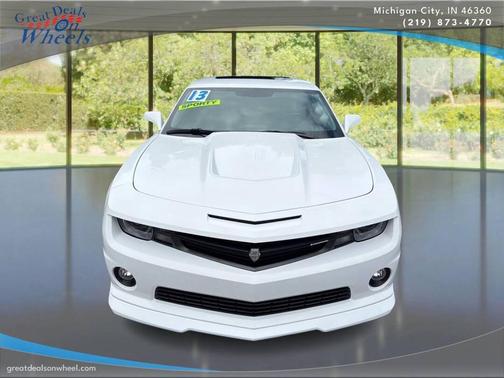 Summit White 2013 Chevrolet Camaro 2SS