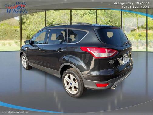 Tuxedo Black 2015 Ford Escape SE