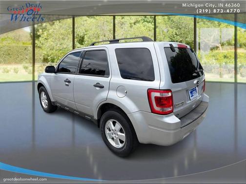 Ingot Silver Metallic 2012 Ford Escape XLT
