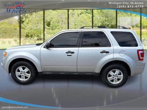 Ingot Silver Metallic 2012 Ford Escape XLT