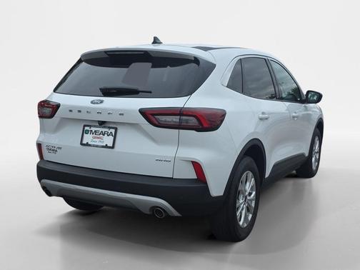 Oxford White 2024 Ford Escape Active