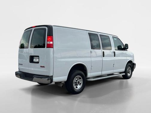 2023 GMC Savana 2500 Work Van