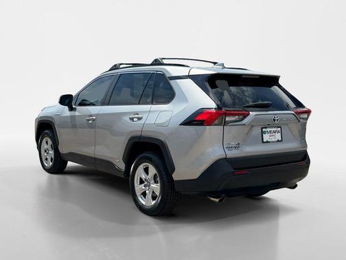 2019 Toyota RAV4 Hybrid XLE