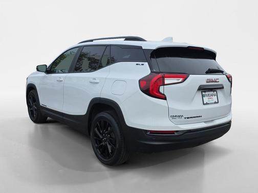 Summit White 2023 GMC Terrain SLE