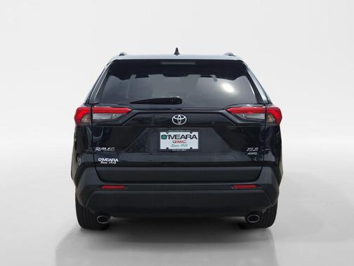 Midnight Black Metallic 2021 Toyota RAV4 XLE