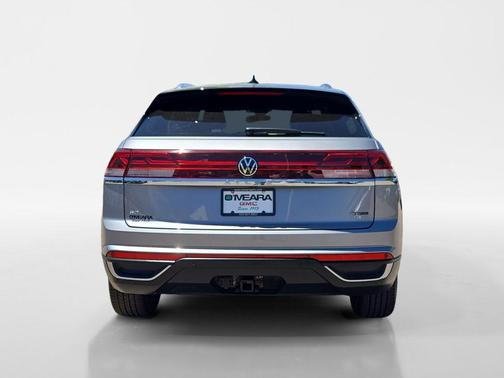 Gray 2024 Volkswagen Atlas Cross Sport 2.0T SE w/Technology 4MOTION