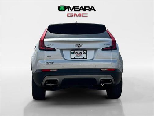 2022 Cadillac XT4 Premium Luxury