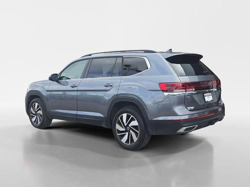 2024 Volkswagen Atlas 2.0T SE w/Technology 4MOTION