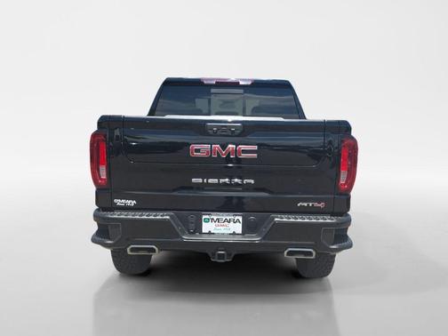 Onyx Black 2022 GMC Sierra 1500 AT4