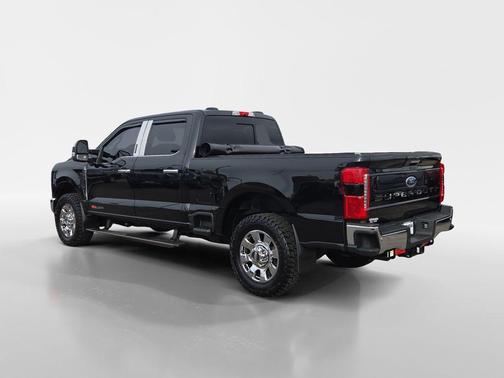 2023 Ford F-350 Lariat