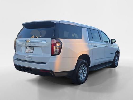 2024 Chevrolet Suburban LS