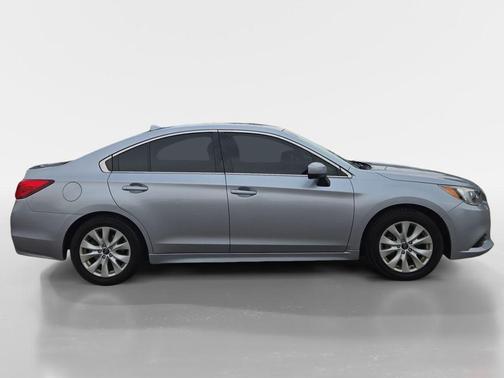 Ice Silver Metallic 2017 Subaru Legacy Premium
