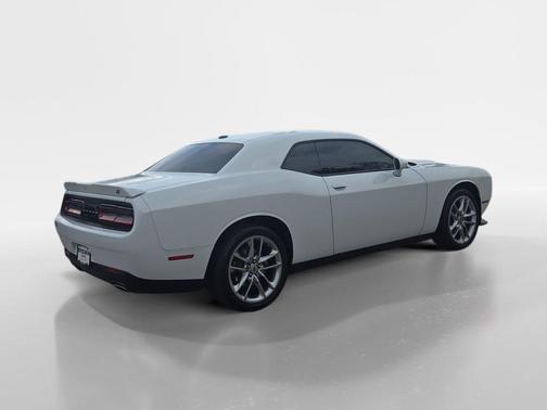 White Knuckle Clearcoat 2022 Dodge Challenger GT