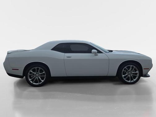 White Knuckle Clearcoat 2022 Dodge Challenger GT