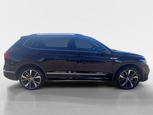 2024 Volkswagen Tiguan 2.0T SEL R-Line 4MOTION
