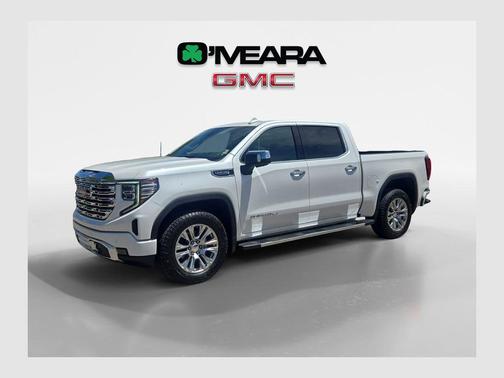 White 2022 GMC Sierra 1500 Denali