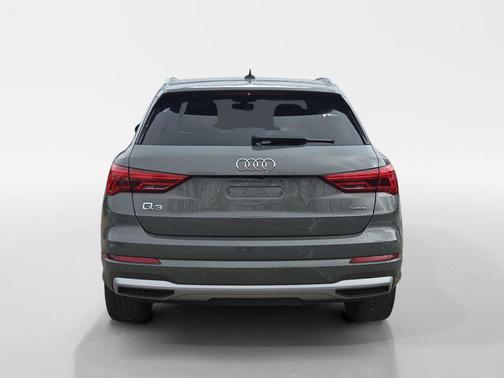2022 Audi Q3 40 Premium