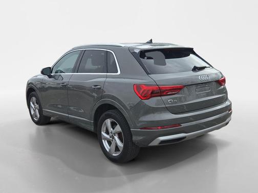 2022 Audi Q3 40 Premium
