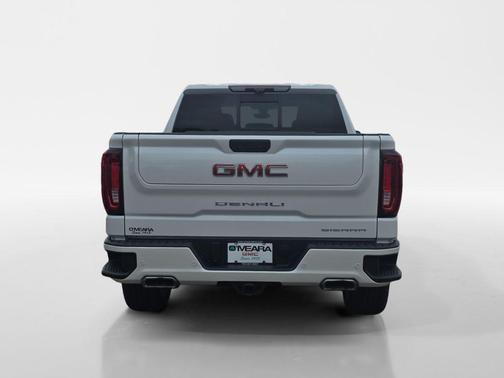 White Frost Tricoat 2021 GMC Sierra 1500 Denali
