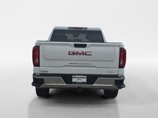 Summit White 2025 GMC Sierra 1500 SLT