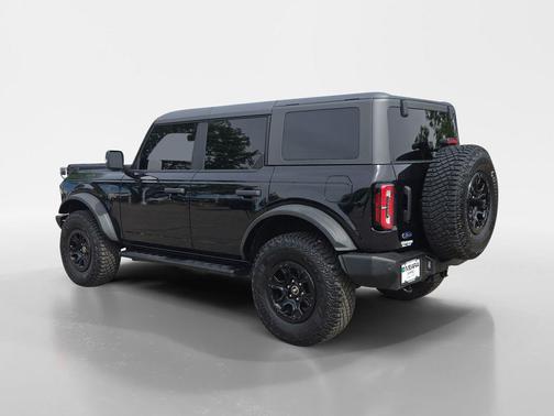 Shadow Black 2024 Ford Bronco Wildtrak