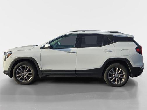 Summit White 2024 GMC Terrain SLT