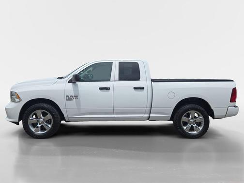 Bright White Clearcoat 2019 RAM 1500 Express