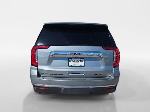Sterling Metallic 2024 GMC Yukon XL SLT