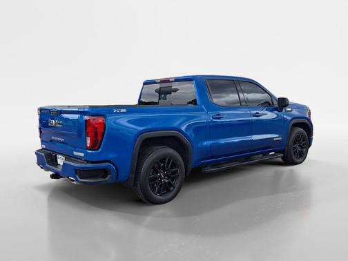 Dynamic Blue Metallic 2022 GMC Sierra 1500 Elevation
