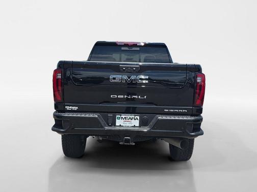 Onyx Black 2024 GMC Sierra 3500 Denali