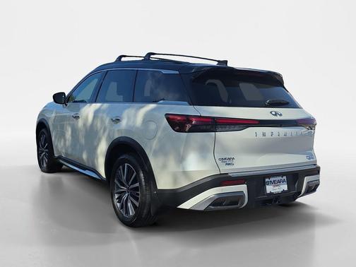 Majestic White/Black Obsidian 2023 INFINITI QX60 AUTOGRAPH